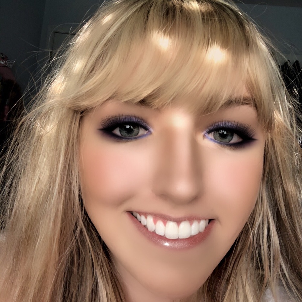 Meet your Posher, Ashley